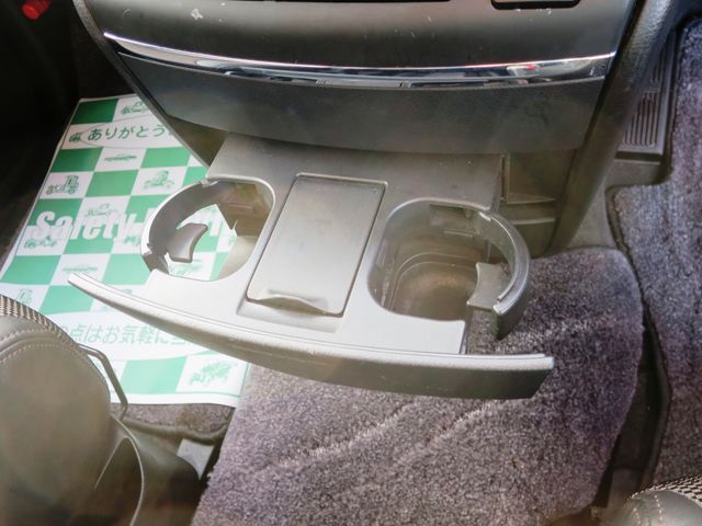 NISSAN ELGRAND  4WD 2006