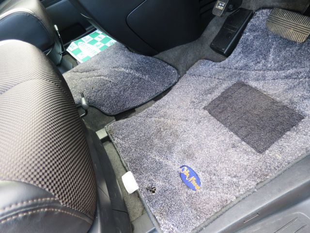 NISSAN ELGRAND  4WD 2006