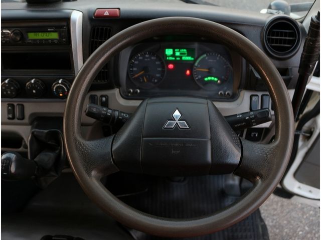 MITSUBISHI CANTER 2019