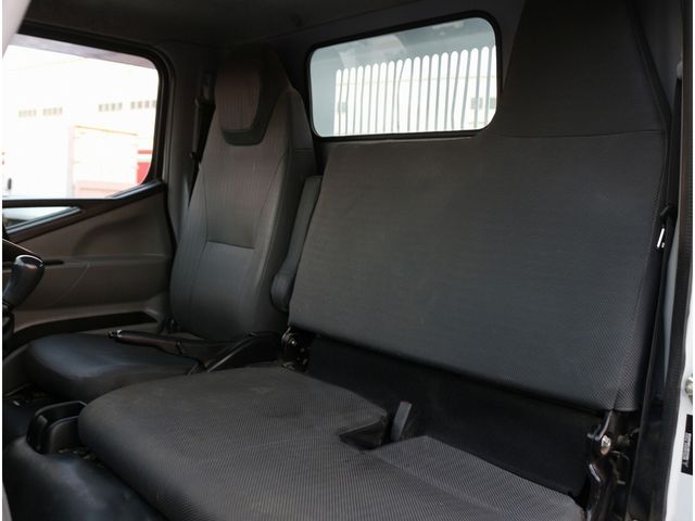 MITSUBISHI CANTER 2019