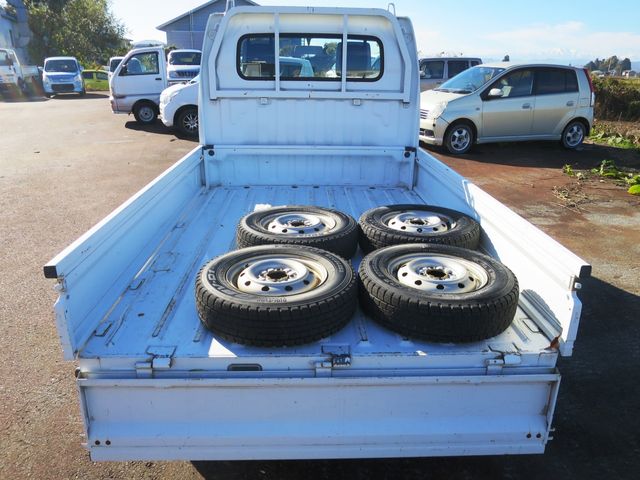 SUZUKI CARRY truck 4WD 2010