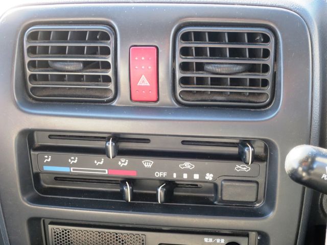 SUZUKI CARRY truck 4WD 2010