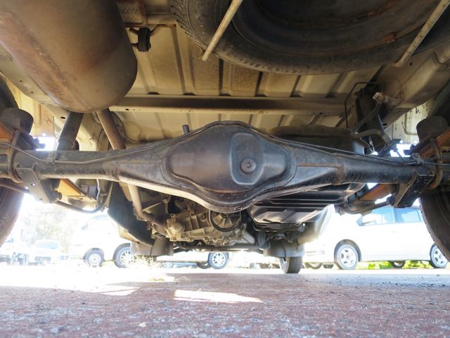 SUZUKI CARRY truck 4WD 2010