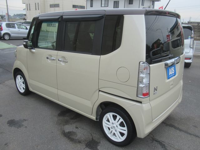 HONDA N BOX 2017