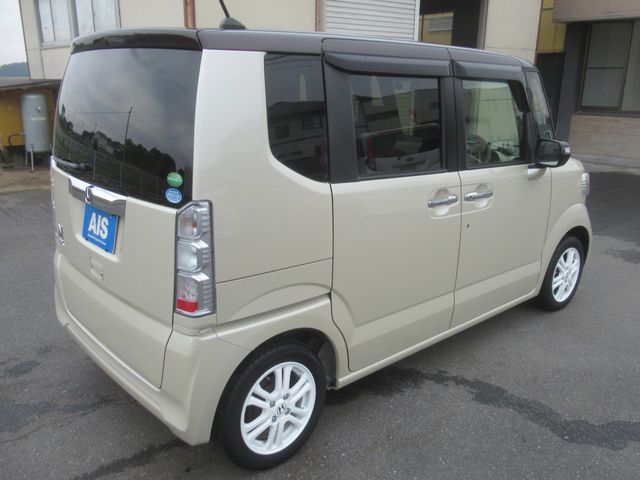 HONDA N BOX 2017