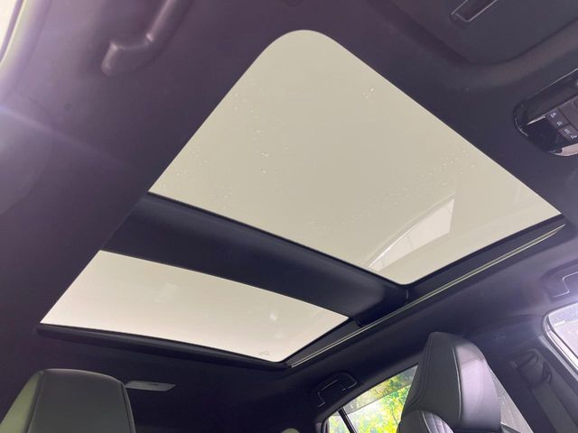 TOYOTA HARRIER HYBRID 2023