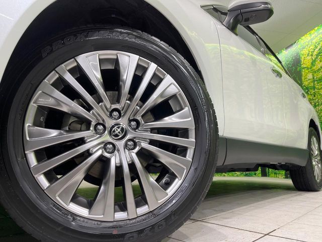 TOYOTA HARRIER HYBRID 2023