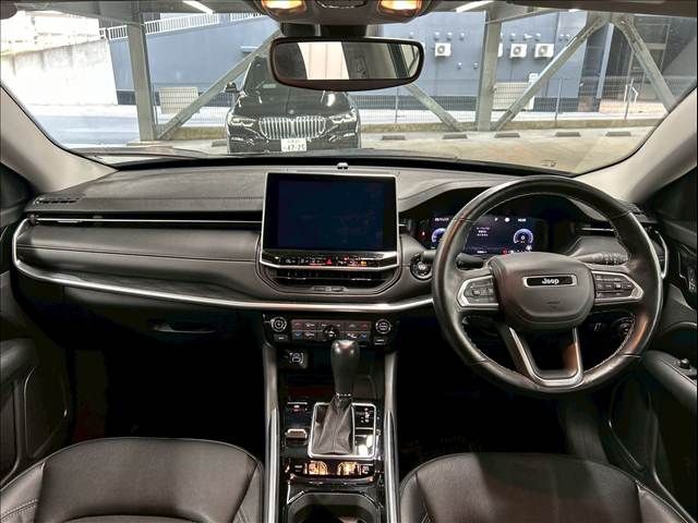 JEEP JEEP COMMANDER 2023