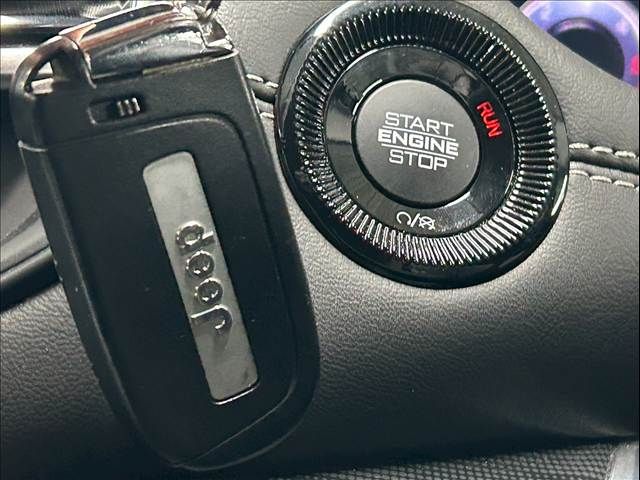 JEEP JEEP COMMANDER 2023