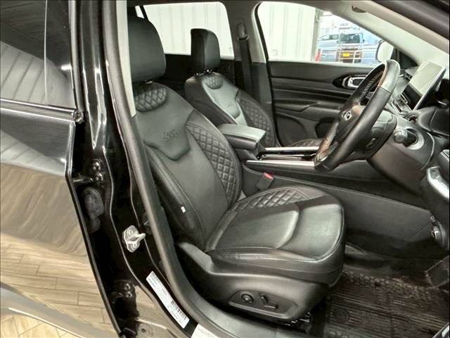 JEEP JEEP COMMANDER 2023