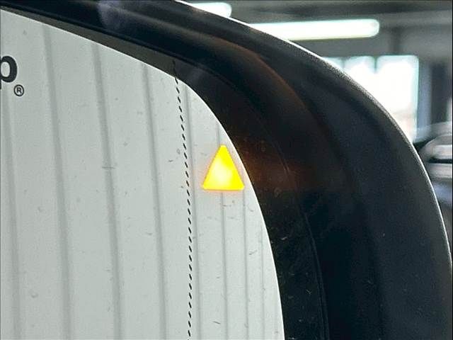 JEEP JEEP COMMANDER 2023