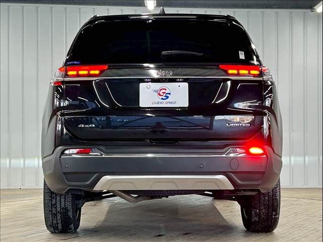 JEEP JEEP COMMANDER 2023