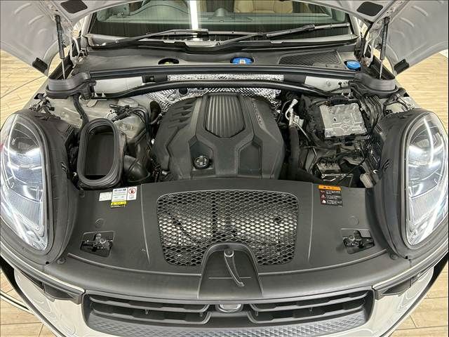 PORSCHE PORSCHE Macan 2022