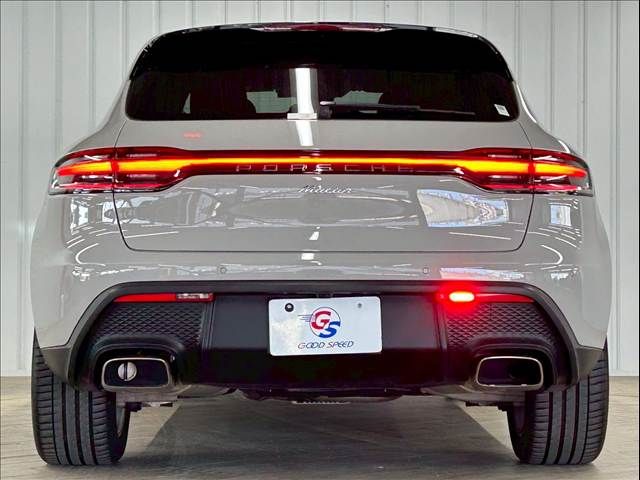 PORSCHE PORSCHE Macan 2022