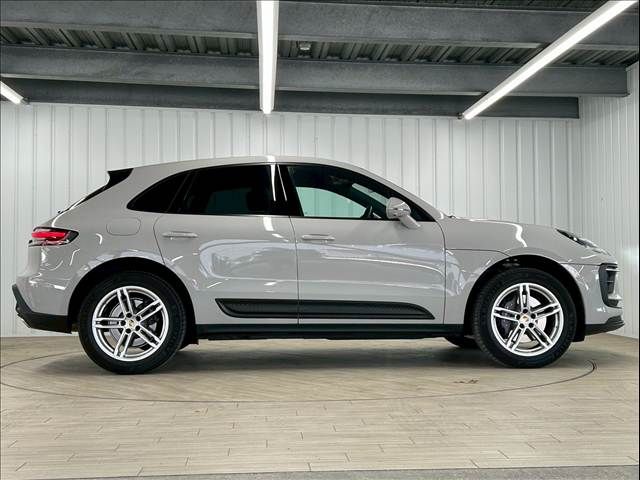 PORSCHE PORSCHE Macan 2022