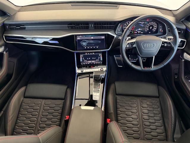 AUDI AUDI RS6 AVANT 2021