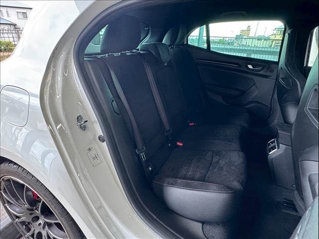 RENAULT RENAULT MEGANE hatchback 2022