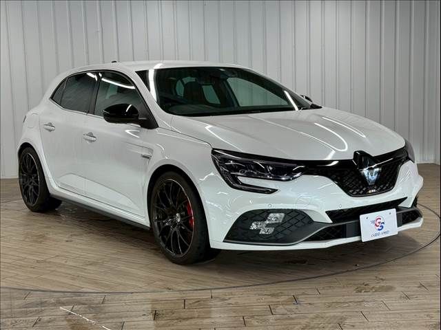 RENAULT RENAULT MEGANE hatchback 2022