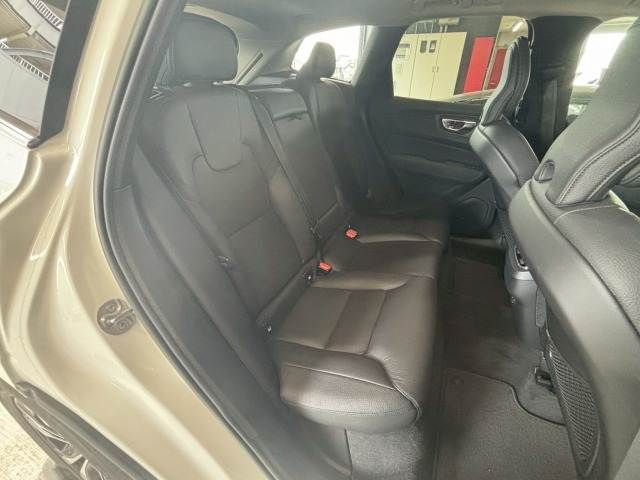 VOLVO VOLVO XC60 2022