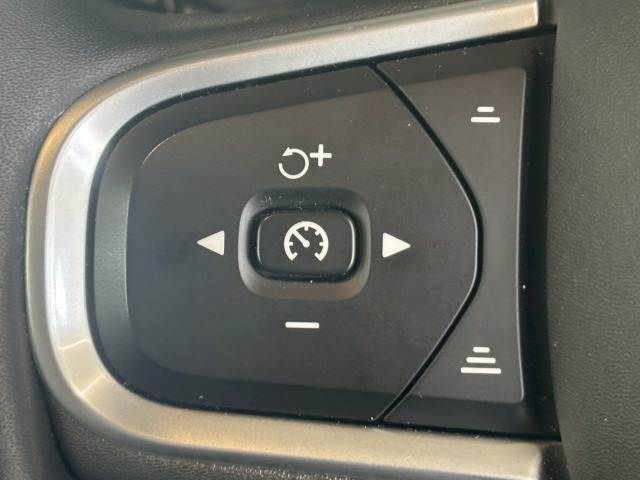 VOLVO VOLVO XC60 2022