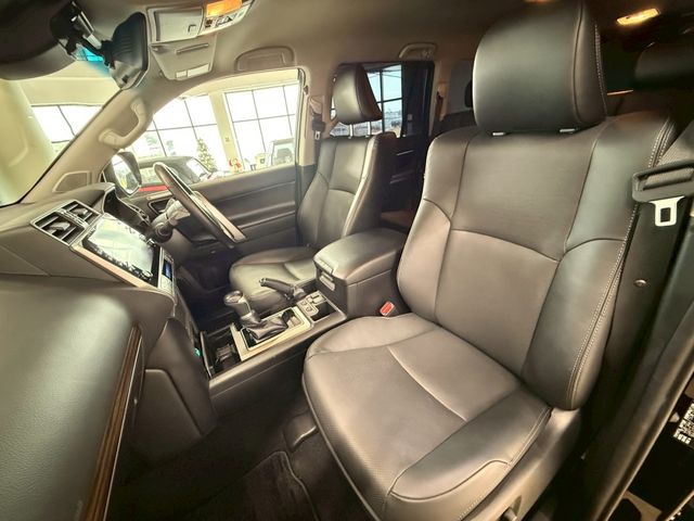 TOYOTA LANDCRUISER PRADO 2023