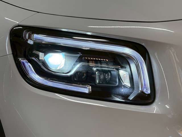 MERCEDES BENZ MERCEDES BENZ GLB 2023