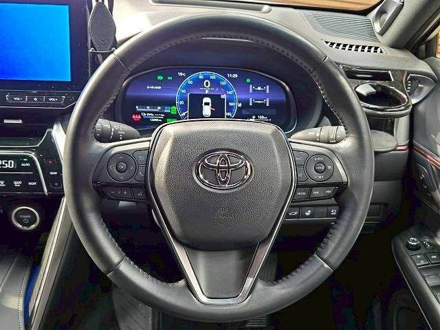 TOYOTA HARRIER PHEV 2023