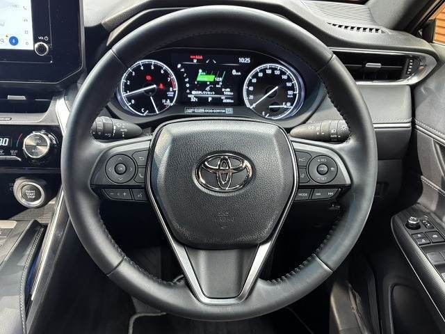 TOYOTA HARRIER 2WD 2024