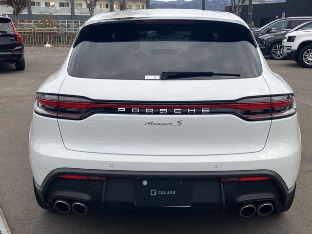 PORSCHE PORSCHE Macan 2023