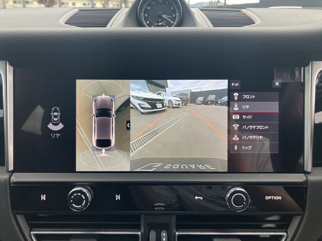 PORSCHE PORSCHE Macan 2023