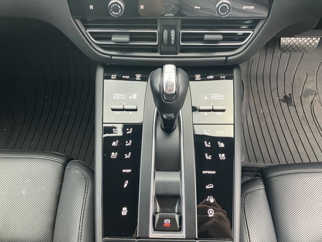 PORSCHE PORSCHE Macan 2023