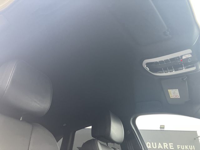 PORSCHE PORSCHE Macan 2023