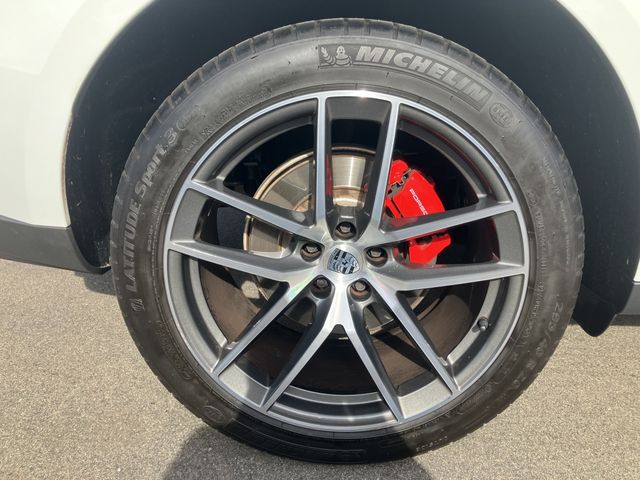 PORSCHE PORSCHE Macan 2023