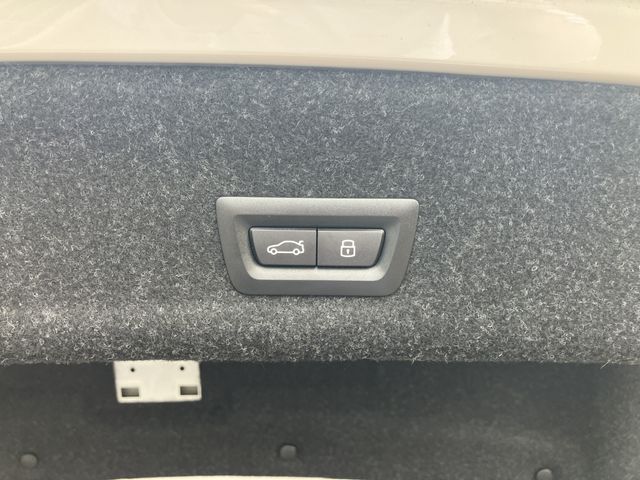 BMW BMW 3series sedan 2024