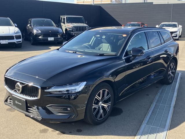 VOLVO VOLVO V60 2024