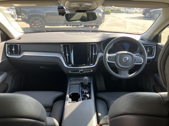 VOLVO VOLVO V60 2024