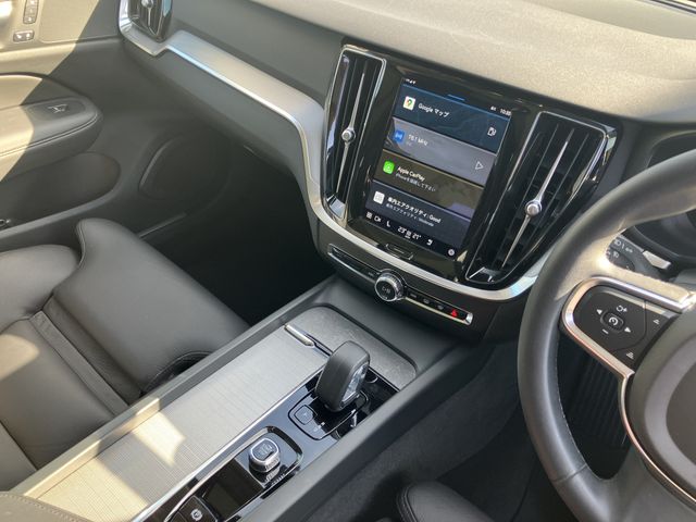 VOLVO VOLVO V60 2024