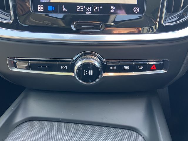 VOLVO VOLVO V60 2024