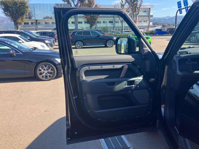 ROVER ROVER DEFENDER 2024