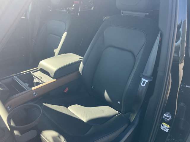 ROVER ROVER DEFENDER 2024