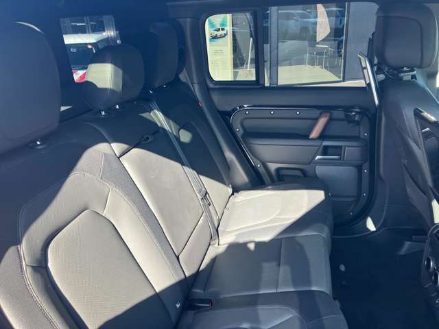 ROVER ROVER DEFENDER 2024