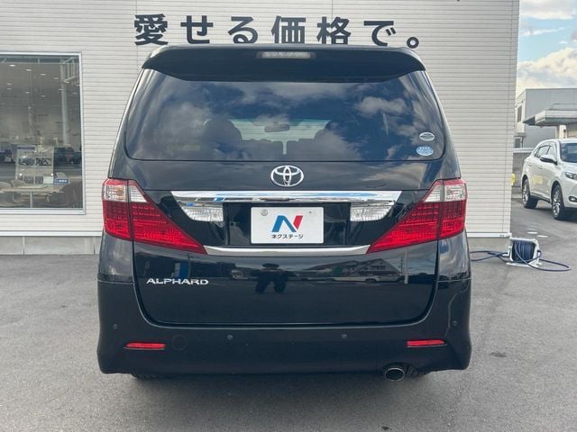 TOYOTA ALPHARD 2010