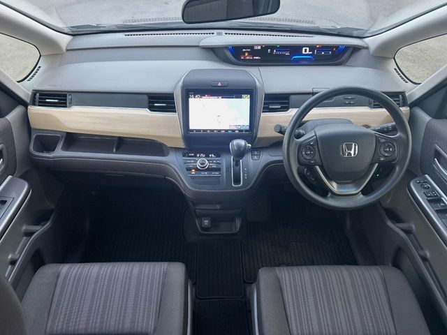 HONDA FREED 2019