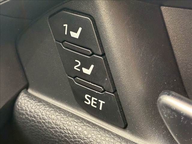 TOYOTA RAV4 4WD 2023