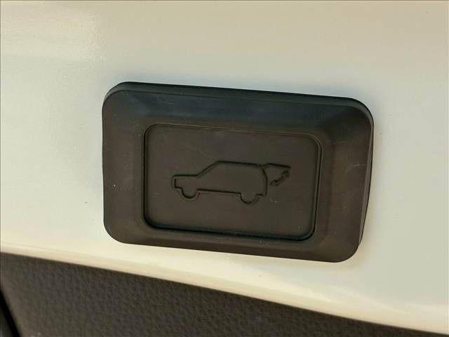 TOYOTA RAV4 4WD 2023