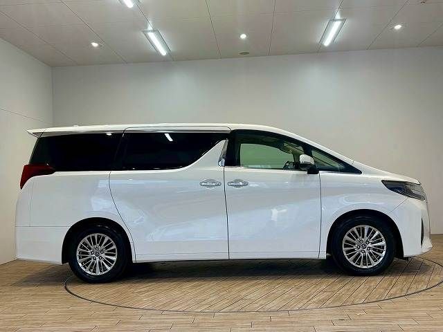 TOYOTA ALPHARD 2018