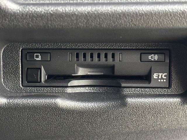 TOYOTA HIACE van 4WD 2023