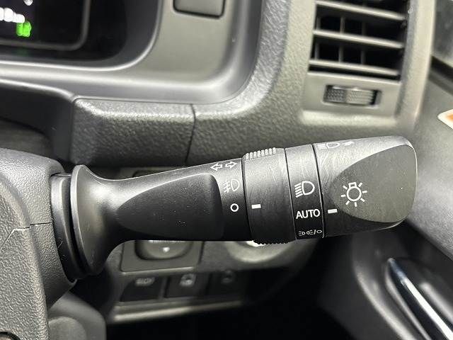 TOYOTA HIACE van 4WD 2023