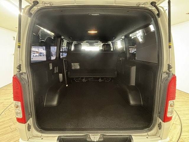 TOYOTA HIACE van 4WD 2023