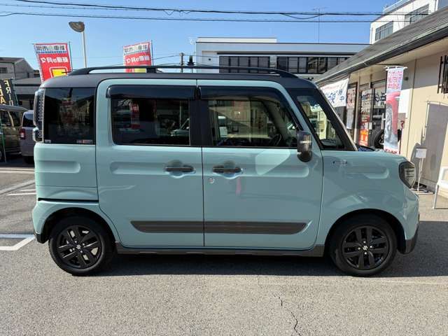 SUZUKI Spacia GEAR 2022